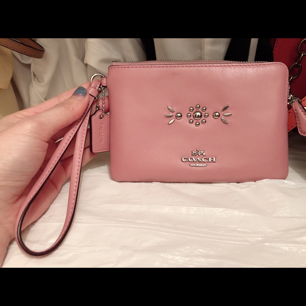 Coach pouch